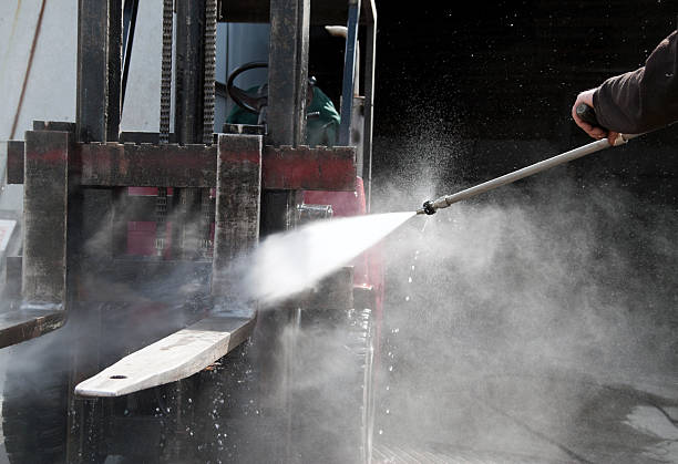 Best Garage Pressure Washing  in Mcmurray, PA